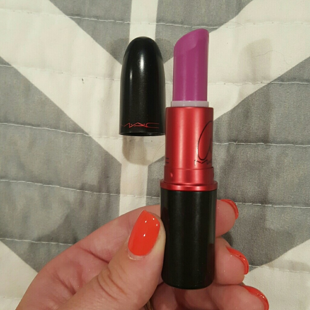 MAC viva glamour ariana grande 2